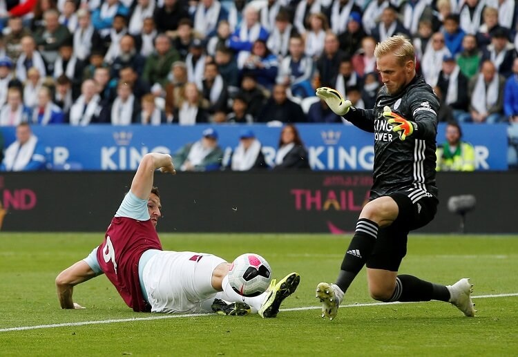 เบิร์นลีย์ สู้เต็มที่เพื่อลุ้นแชมป์ในพรีเมียร์ลีก และต้องการพาทีมอยู่รอดให้ได้