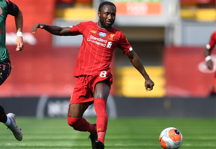 英超 利物浦 的凯塔获得黄牌