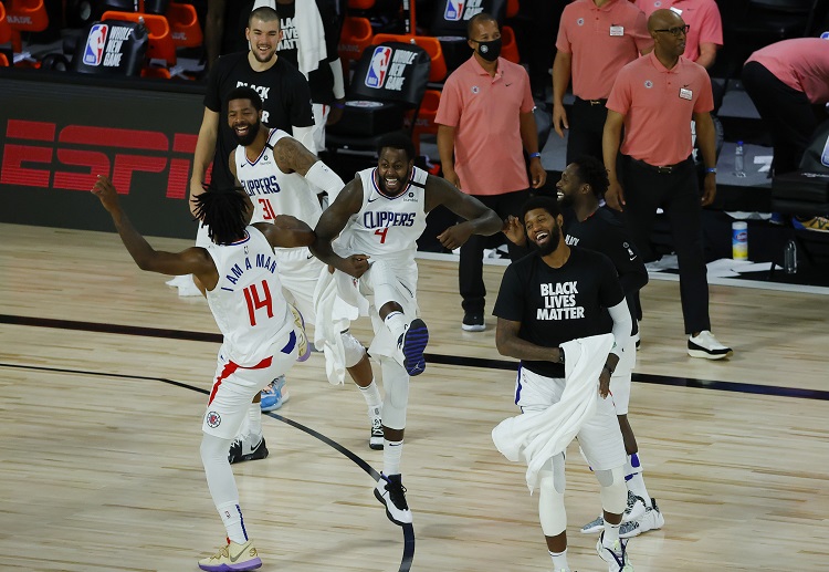 NBA 快船的球员跑位