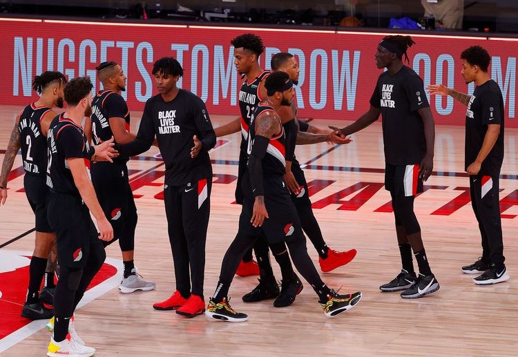 NBA 波特兰开拓者的安东尼跑位