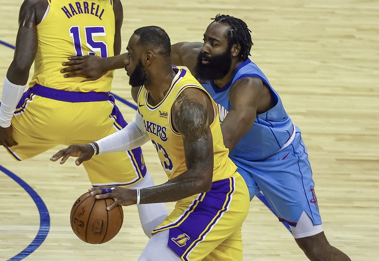 NBA 洛杉矶湖人的詹姆斯跑位