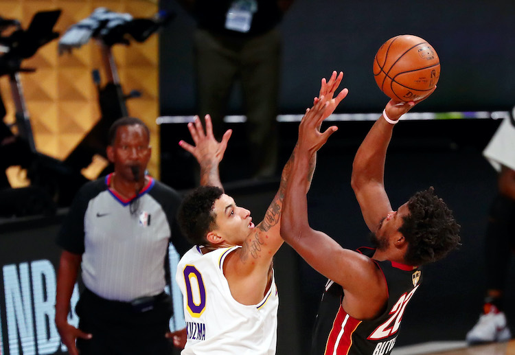 NBA洛杉矶湖人库兹马的赛场动态