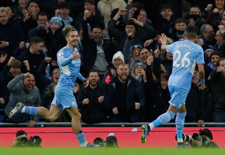 Premier League: Ngay sau tiếng còi khai cuộc của trọng tài, Man City đã tràn lên tấn công và dồn ép đối phương