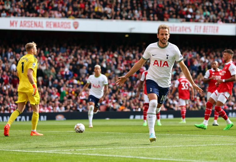 Premier League: Chỉ có 10 người trên sân, Tottenham không thể tấn công để lật ngược tình thế.