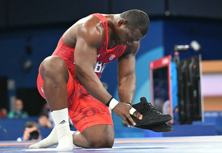 Mijain Lopez retires after beating Yasmani Acosta in the 130kg Greco-Roman final in Olympics 2024