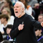 NBA: HLV Popovich mới gia hạn hợp đồng với Spurs