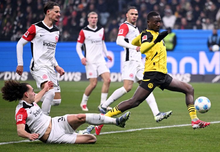 Dortmund thua trận thứ 3 liên tiếp ở Bundesliga