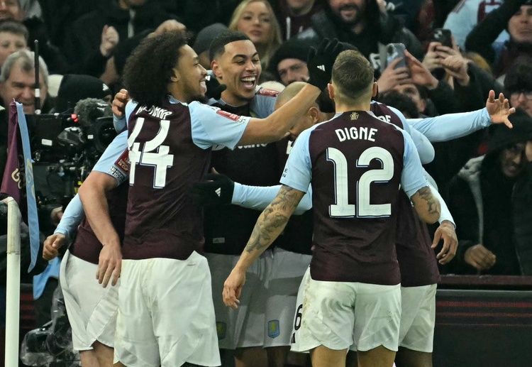 Aston Villa tiến vào tứ kết FA Cup sau khi đánh bại Tottenham