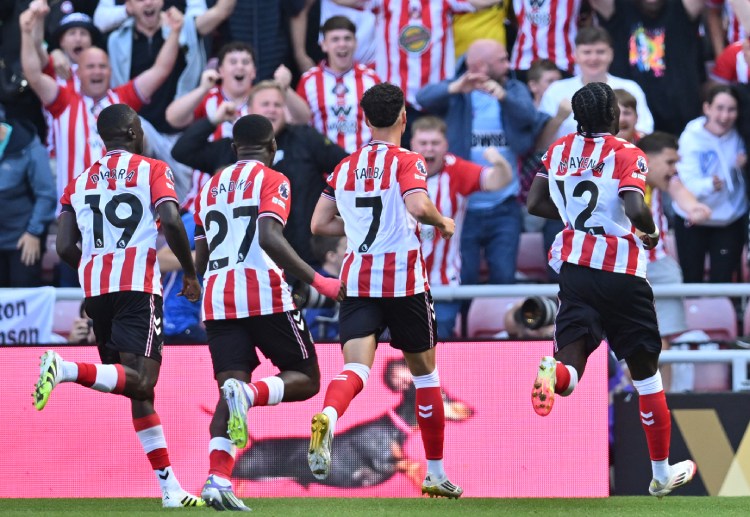 Sunderland đá vòng 3 Premier League bằng màn đối đầu Brentford