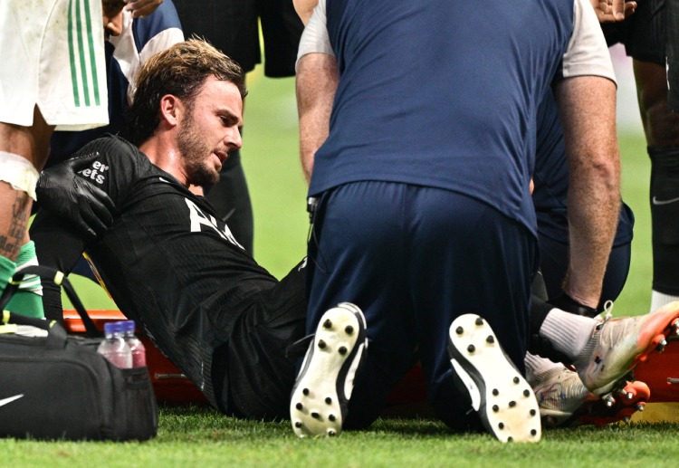 英联杯  尽管主帅弗兰克多次调整阵容,热刺仍无力回天。