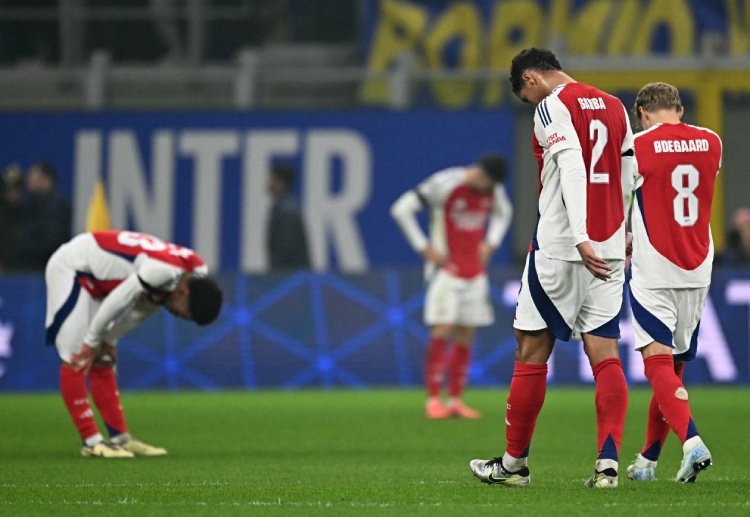 ခရာဘောင်ဖလား မှာတော့ ၁ ကြိမ်သာ တွေ့ဆုံထားပြီး ဘရိုက်တန်က အမ်းမရိတ်စ်မှာ ၁-၃ နဲ့ အနိုင်ရထားပါတယ်။