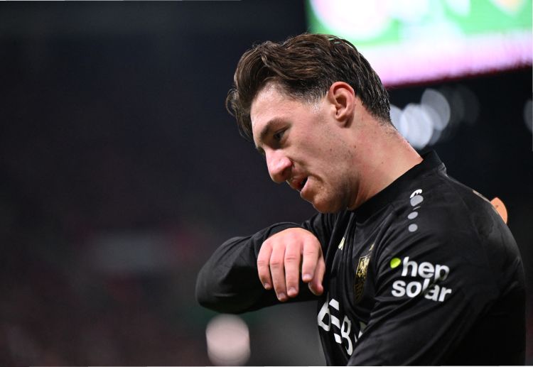 ပရီးမီးယားလိဂ် ကလပ် မန်ချက်စတာယူနိုက်တက်ရဲ့ လာမယ့် နွေရာသီ ကွင်းလယ် ပစ်မှတ်တွေ ကတော့ ဘရိုက်တန်က ကားလို့စ် ဘယ်လီဘာ့နဲ့ စတုဂတ်က အိန်ဂျယ်လို စတယ်လာတို့ ဖြစ်ကြောင်း သိရပါတယ်။