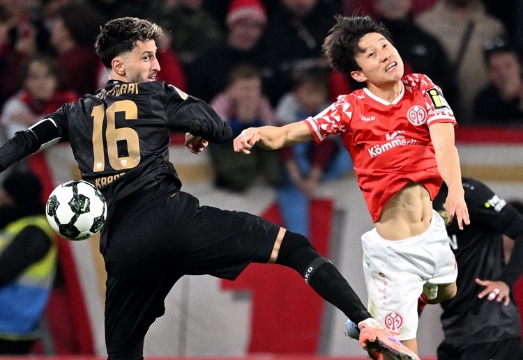 이날 마인츠는 최강' 뮌헨을 상대로 밀리지 않는 경기력을 보여주며 앞으로 활약을 기대하게 했다.