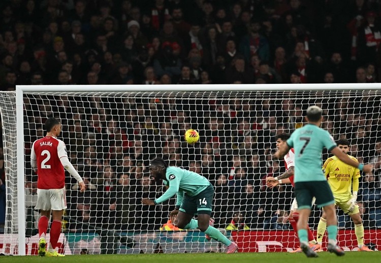 英超联赛 扳平比分