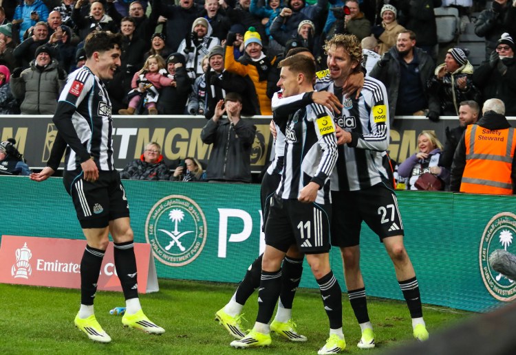 Alt Text2 하비 반스는 EFL컵 준결승 1차전의 뉴캐슬 vs 맨시티 전에서 선발로 나설 수 있다.