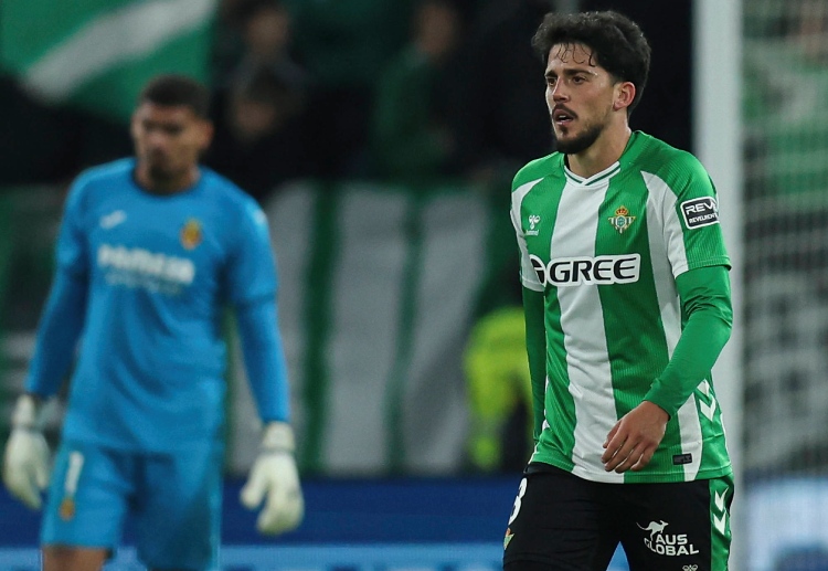 西甲联赛 皇家贝蒂斯主场2比0战胜比利亚雷亚尔，鲁伊瓦尔和福尔纳尔斯的进球帮助球队拿下三分