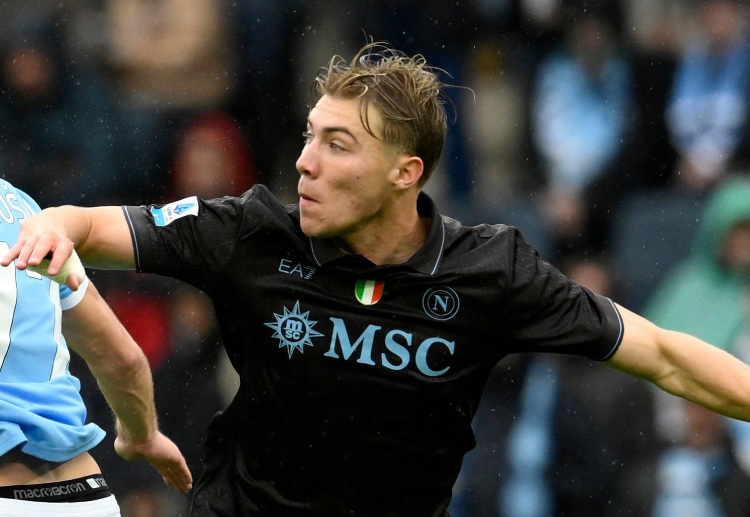 နာပိုလီ ကတော့ အခုတစ်ပတ် စီးရီးအေမှာ ဂျူဗင်တပ်စ်ကို အဝေးကွင်းမှာ သွားရောက် ရင်ဆိုင်ရမှာ ဖြစ်ပါတယ်။