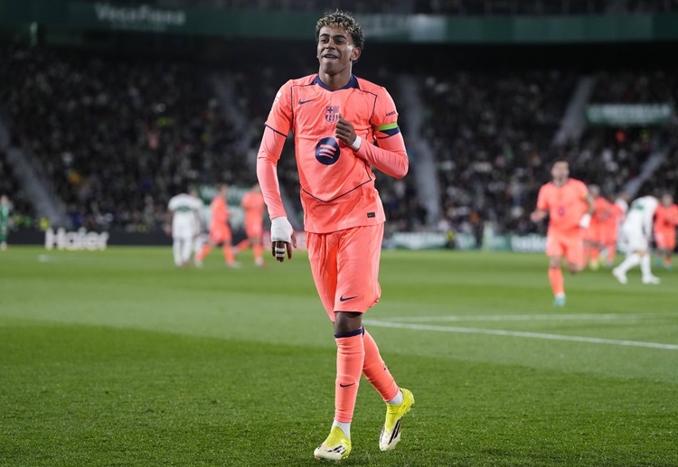 ဂိုးပေါက်ရှေ့မှာ မိုဟာမက် ဆာလာထက် ပိုမို ရက်စက် ပြတ်သားတဲ့ တောင်ပံကစားသမား ဆိုလို့ ဒီနေ့ခေတ် ဘောလုံးကမ္ဘာမှာ မရှိသလောက်ပါပဲ။