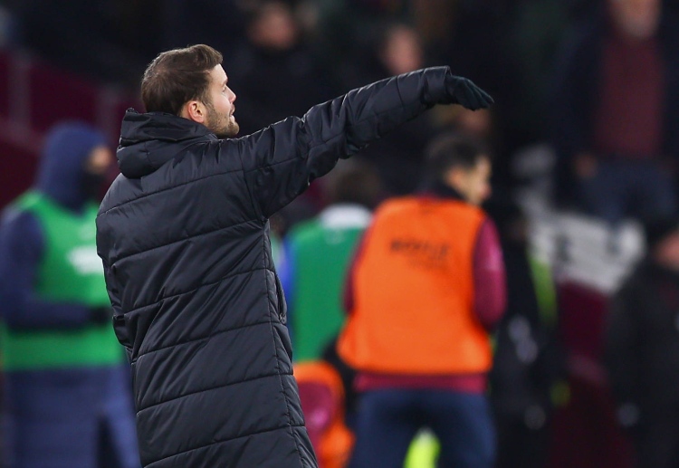 英超联赛 布莱顿在上一轮联赛中不敌埃弗顿,赛后部分球迷对主教练胡尔泽表达了不满。