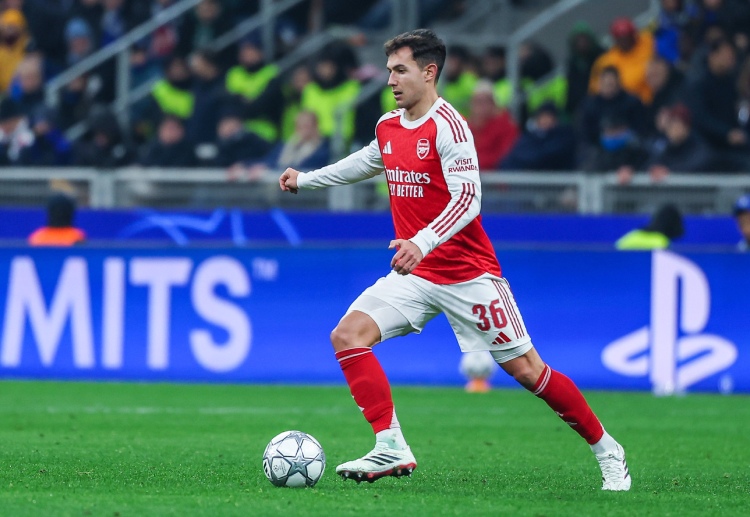 လက်ရှိမှာ အာဆင်နယ်က မန်စီးတီးထက် ၆ မှတ် အသာနဲ့ ပရီးမီးယာလိဂ် အမှတ်ပေးဇယားထိပ်မှာ ဦးဆောင်နေပြီး ခရာဘောင်ဖလား ဗိုလ်လုပွဲ ကိုလည်း တက်လှမ်းထားနိုင်ပါတယ်။