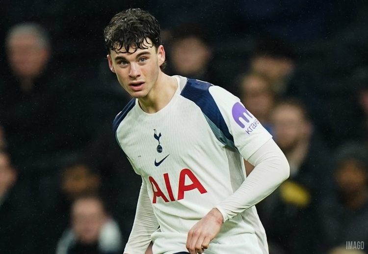 이날 패배로 토트넘은 시즌 11패째를 떠안으며 부진한 흐름을 이어갔다.