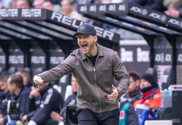 德甲联赛  门兴主帅波兰斯基希望结束对拜仁的五连败，但伤病和客场难题不容忽视。