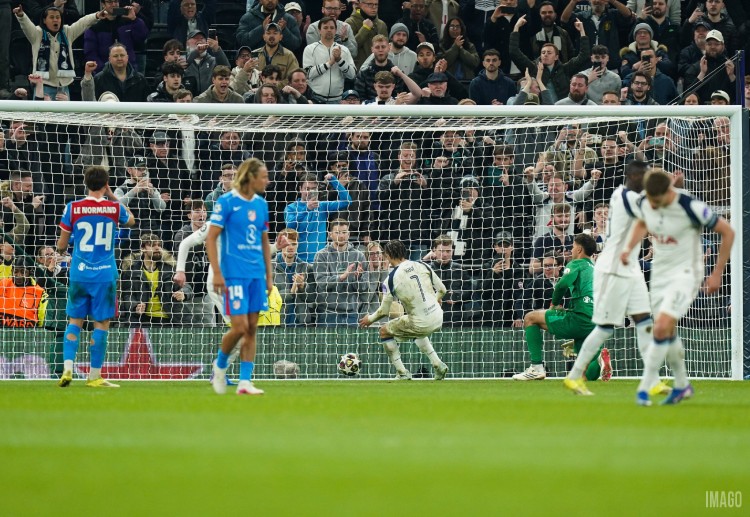 အက်တလက်တီကိုမက်ဒရစ်နဲ့ ဘာစီလိုနာ တို့က ပြည်တွင်းမှာ အကြိမ်ကြိမ် တွေ့ဆုံထားခဲ့ပေမယ့် ချန်ပီယံလိဂ် မှာတော့ ၄ ကြိမ်သာ တွေ့ဆုံထားပါတယ်။