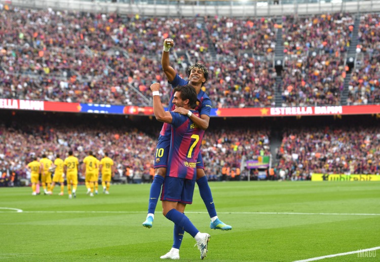 ဒီရာသီ လာလီဂါ ပြိုင်ပွဲမှာ ဘာစီလိုနာ အတွက် လာမင်း ယာမယ် (၁၅ ဂိုး) ပြီးရင် ဖာရန်း တောရက်စ် (၁၄ ဂိုး) က ဂိုးအများဆုံး သွင်းထားသူ ဖြစ်ပါတယ်။