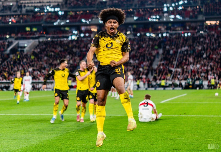 Karim Adeyemi celebrated his goal in Borussia Dortmund’s 2-0 Bundesliga win away to VfB Stuttgart