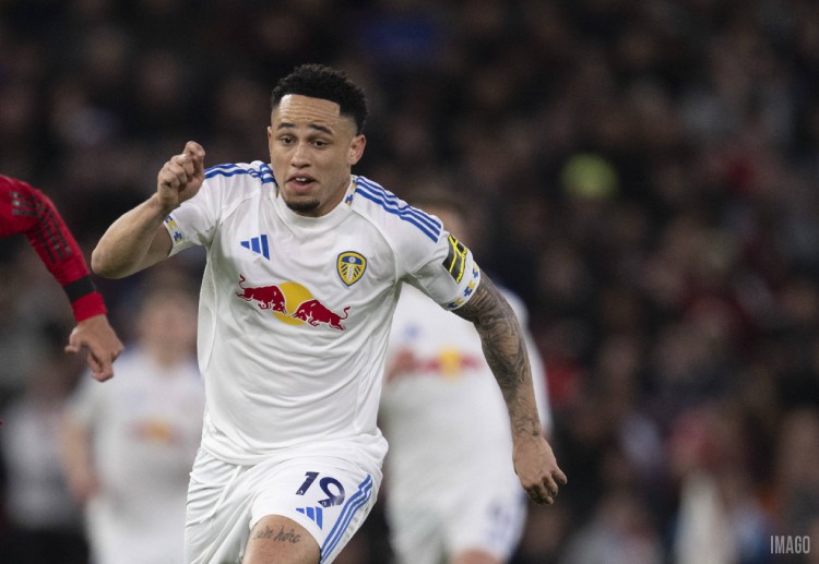 英超联赛 奥卡福双响，利兹联客场2比1力克曼联，打破自1981年以来的不胜魔咒。