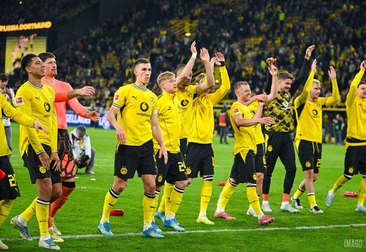 Dortmund giành 3 điểm trên sân nhà ở vòng 33 Bundesliga 2025/26
