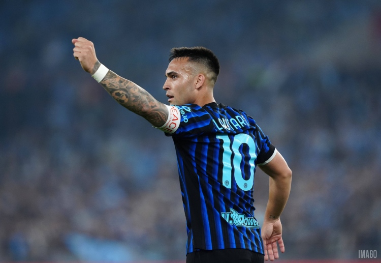 Lautaro Martínez struck as Inter Milan beat Lazio to lift the Coppa Italia in Rome
