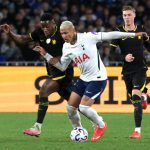 Tottenham thắng Chelsea trong thế thiếu người ở giải Sydney Super Cup